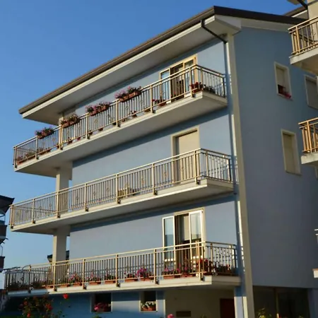 Spacious Close To The 카오를레