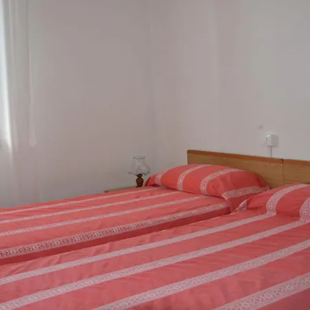 Spacious Close To The - Beahost