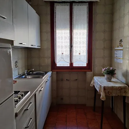 Spacious Close To The - Beahost 아파트