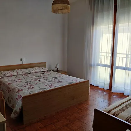 Spacious Close To The - Beahost 아파트
