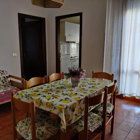 Spacious Close To The - Beahost 아파트